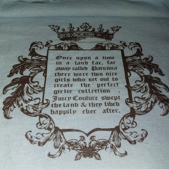 🍂Juicy Couture Soft Clutch🍂 - Picture 9 of 10